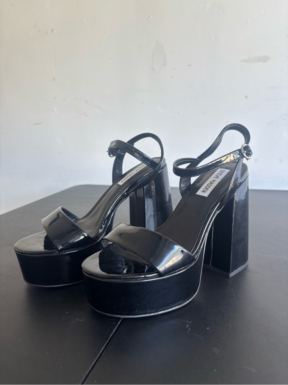 Y2K Steve Madden Black Patent Platform Block Heel Sandals
